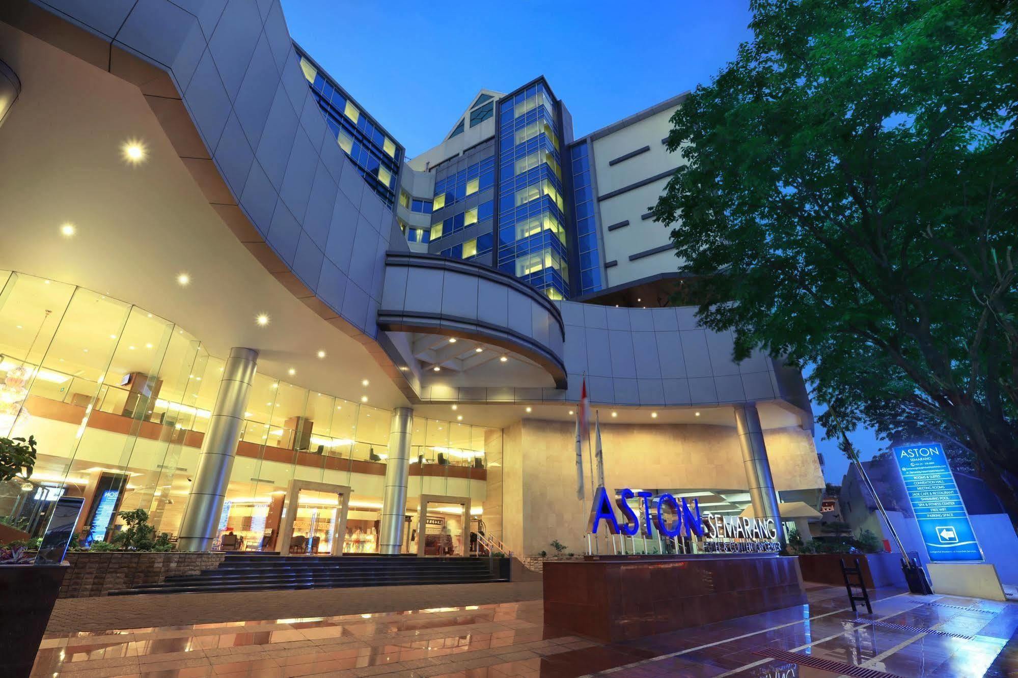 Golden City Hotel And Convention Center - Chse Certified Семаранг Экстерьер фото